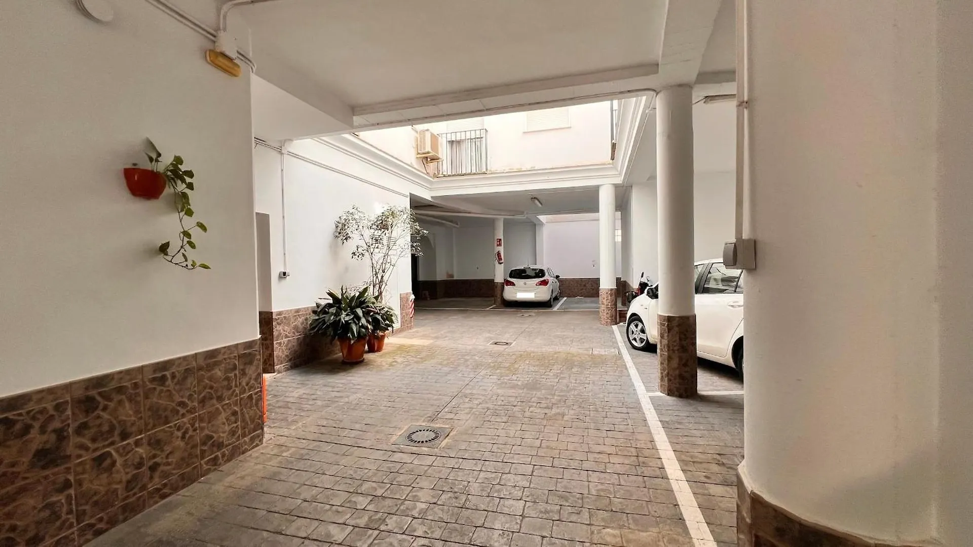 Sibssanlucar Reina Del Centro - Parking Apartment Sanlucar de Barrameda 0*,
