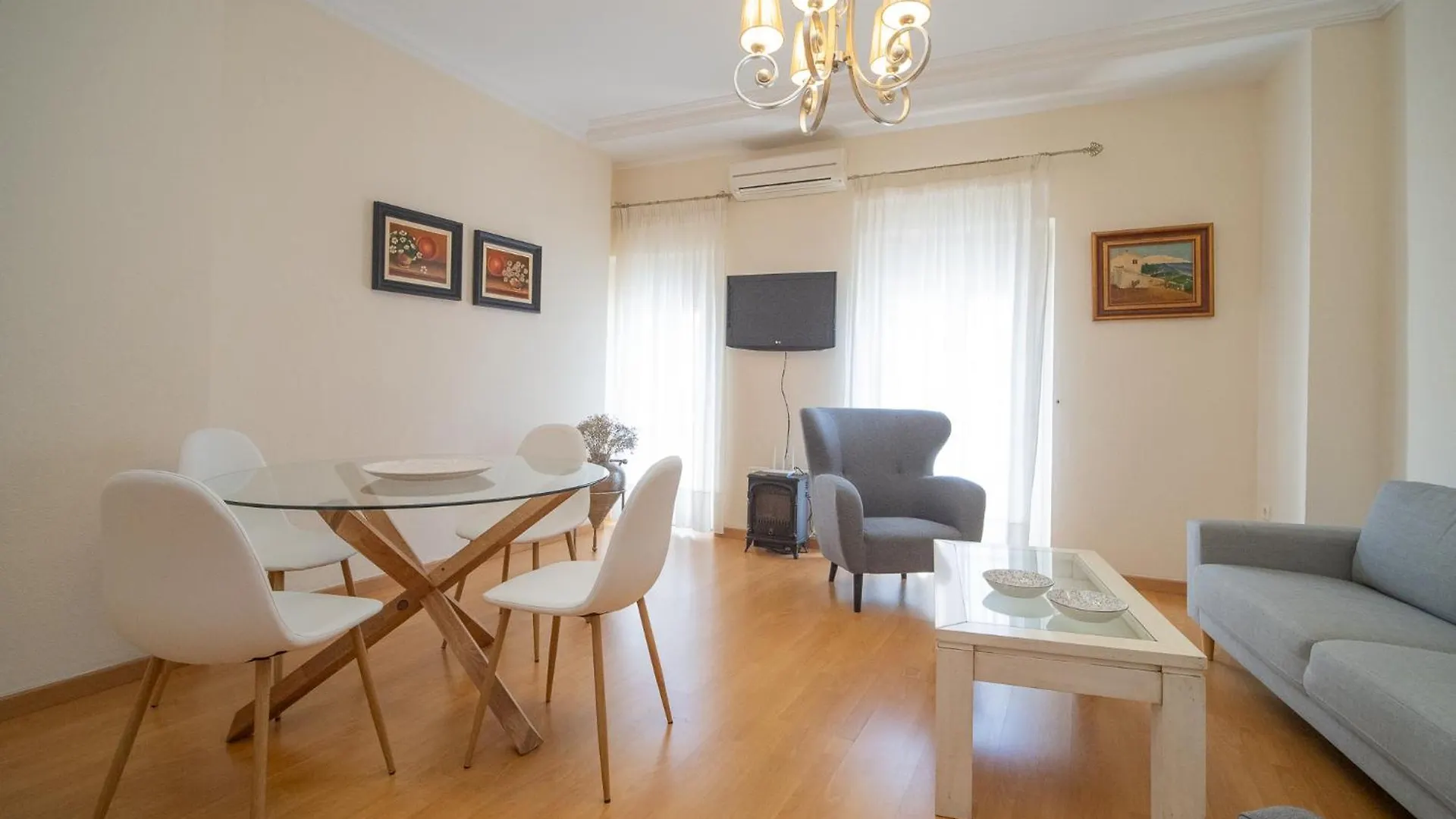 Sibssanlucar Reina Del Centro - Parking Apartment Sanlucar de Barrameda 0*,