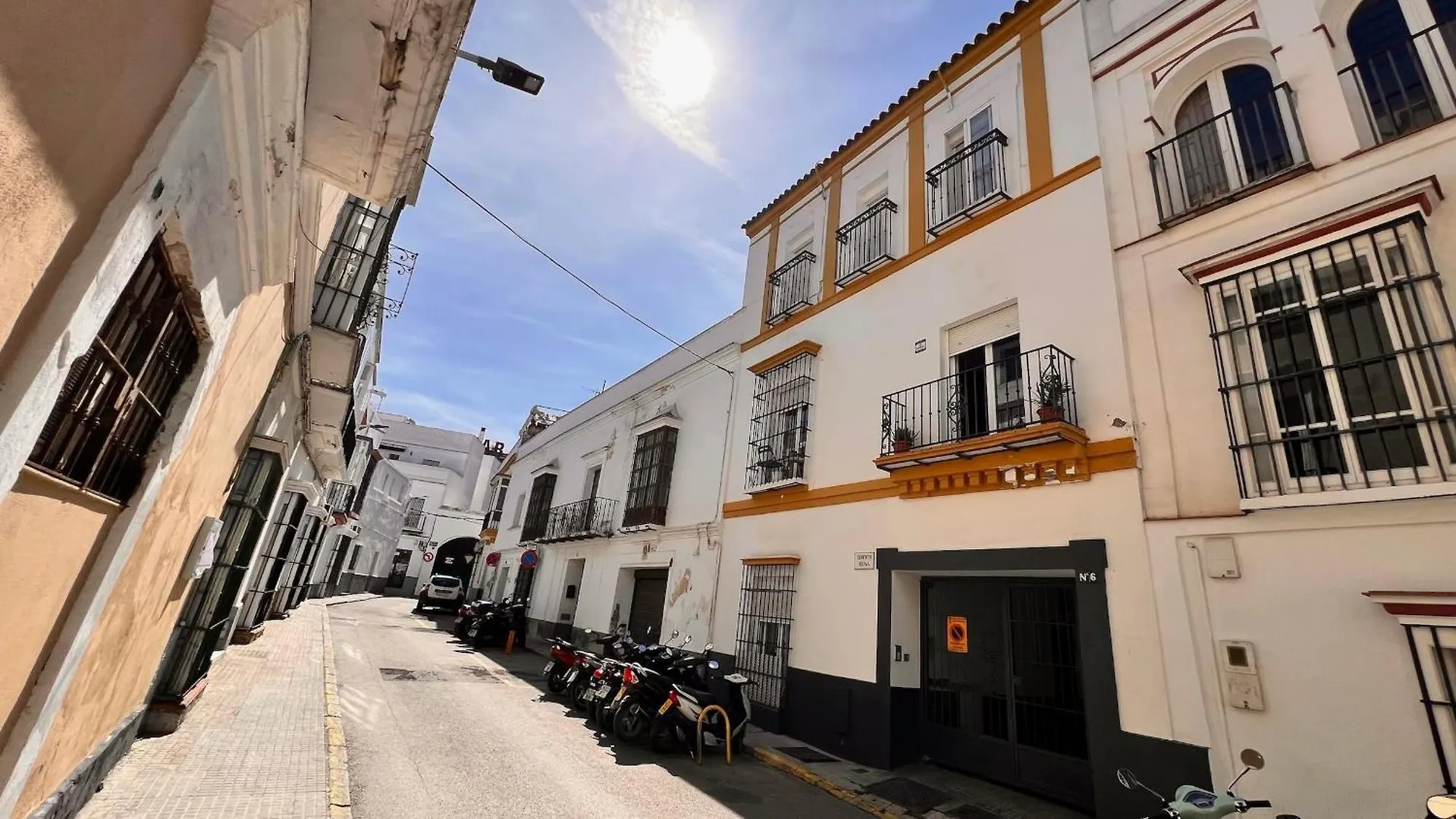 Apartamento Sibssanlucar Reina Del Centro - Parking Sanlúcar de Barrameda 0*,  España