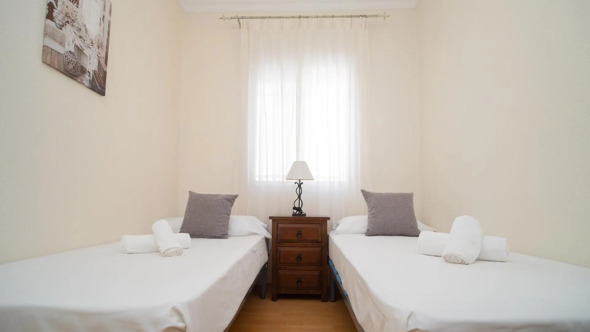 Apartamento Sibssanlucar Reina Del Centro - Parking Sanlúcar de Barrameda 0*,  España